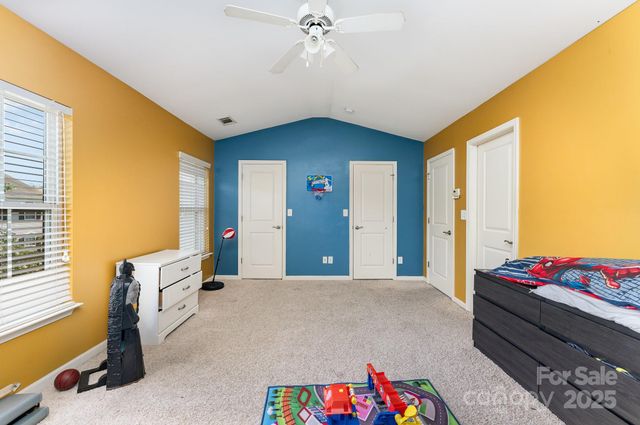 14139 Winford Lane, Charlotte, NC 28262