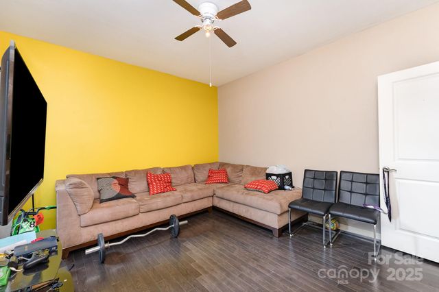 14139 Winford Lane, Charlotte, NC 28262