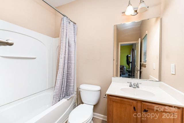 14139 Winford Lane, Charlotte, NC 28262