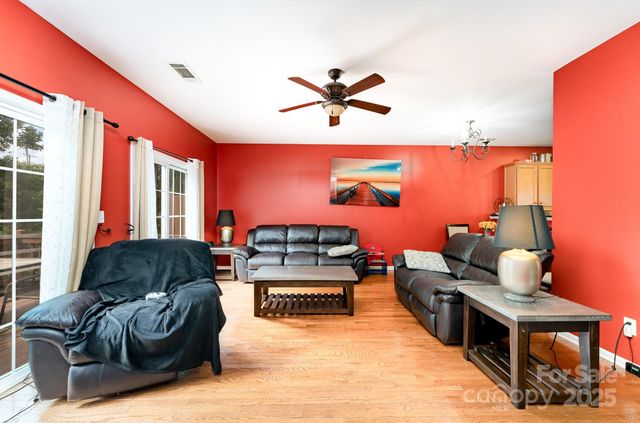 14139 Winford Lane, Charlotte, NC 28262
