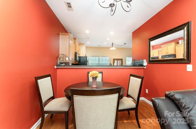 14139 Winford Lane, Charlotte, NC 28262