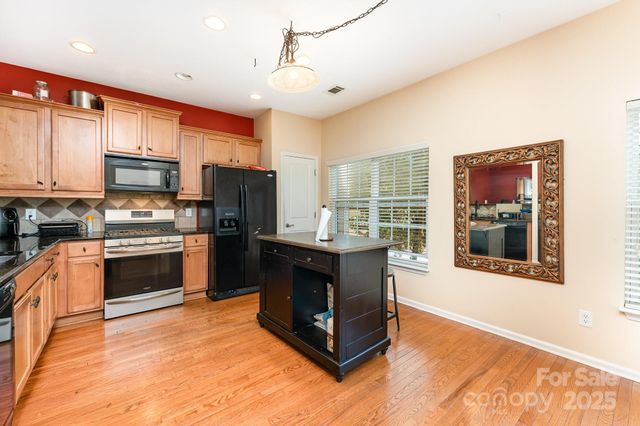 14139 Winford Lane, Charlotte, NC 28262