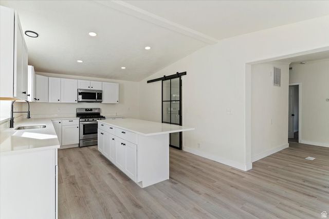 371 E CYNTHIA WAY, North Salt Lake, UT 84054