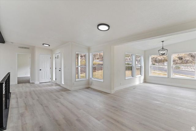 371 E CYNTHIA WAY, North Salt Lake, UT 84054