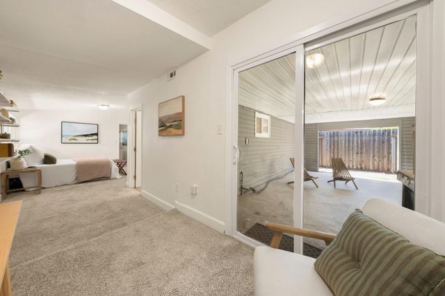 740 Reuter Dr, West Sacramento, CA 95605