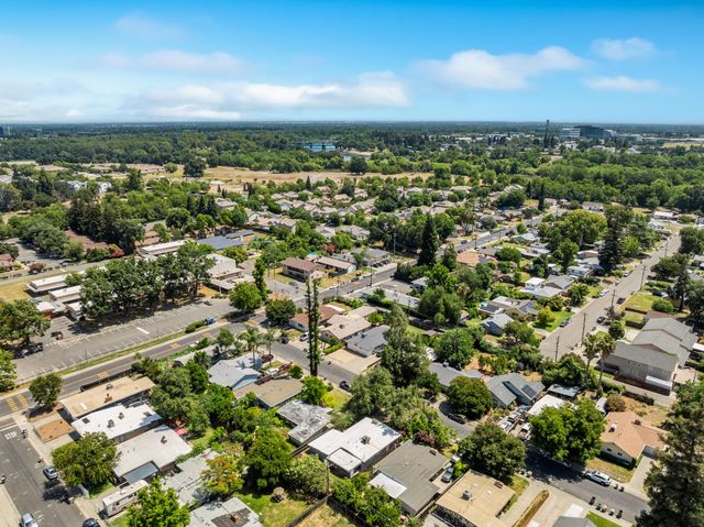 740 Reuter Dr, West Sacramento, CA 95605