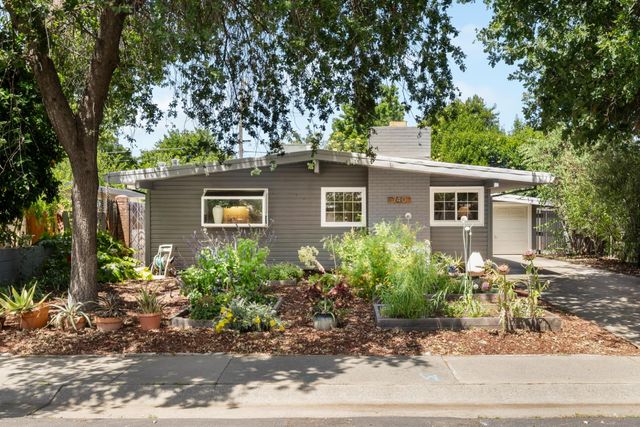 740 Reuter Dr, West Sacramento, CA 95605