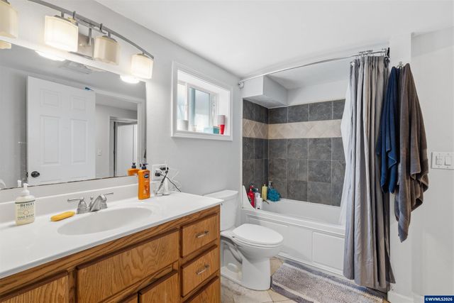 837 NW 10th St, Corvallis, OR 97330