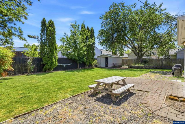 837 NW 10th St, Corvallis, OR 97330