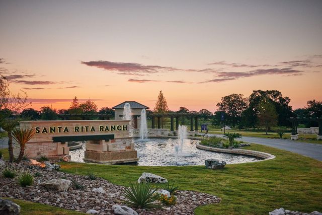 201 Archway LN, Liberty Hill, TX 78642