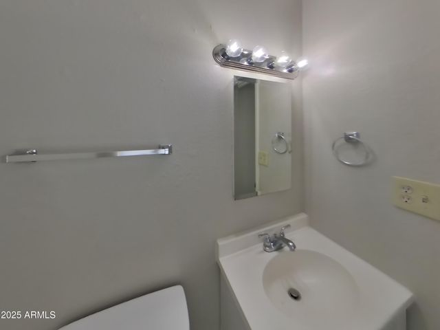 7475 W BERYL Avenue, Peoria, AZ 85345