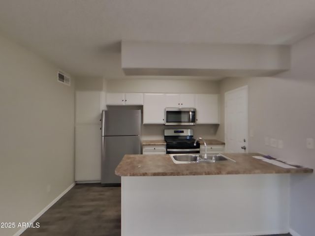 7475 W BERYL Avenue, Peoria, AZ 85345