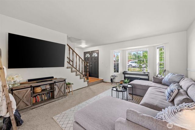 23809 137th Avenue SE, Kent, WA 98042