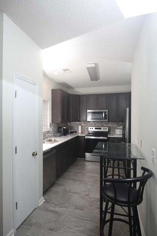 111 W Hartwick Lane, Goose Creek, SC 29445