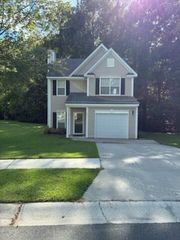 111 W Hartwick Lane, Goose Creek, SC 29445