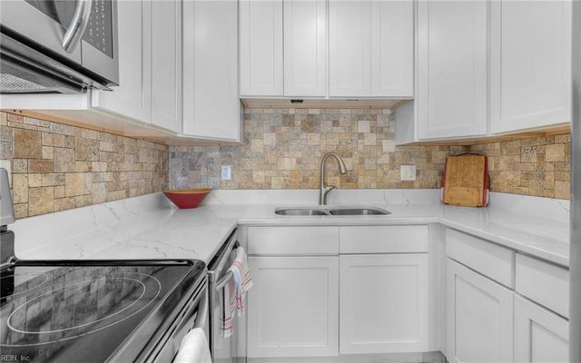 3533 Daffodil CRES, Virginia Beach, VA 23453