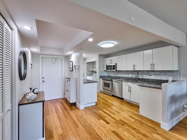 3001 S Palm Aire Drive 107, Pompano Beach, FL 33069