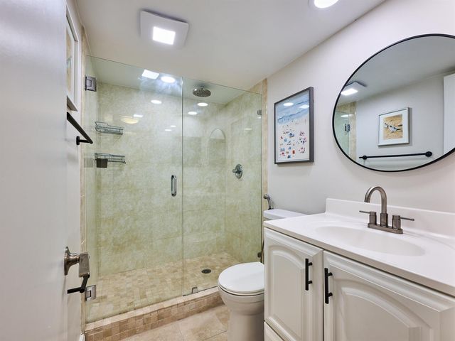 3001 S Palm Aire Drive 107, Pompano Beach, FL 33069
