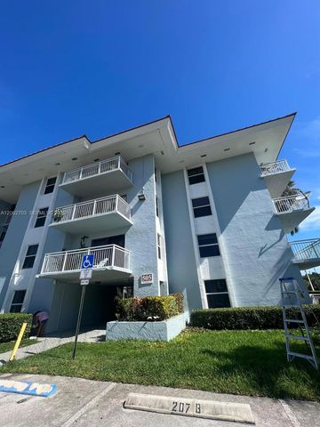 405 S Pine Island Rd 401D, Plantation, FL 33324