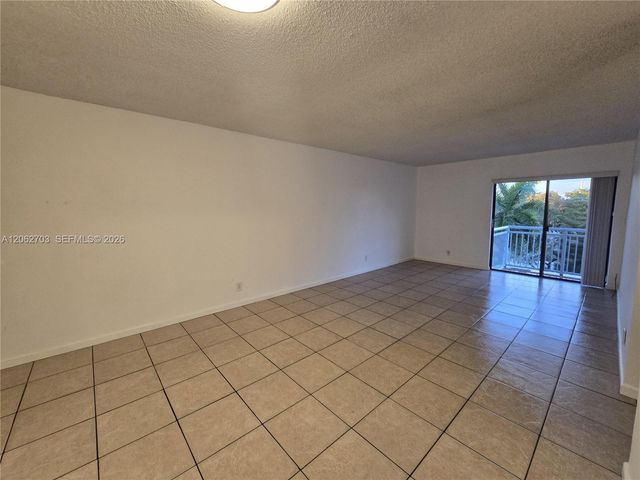 405 S Pine Island Rd 401D, Plantation, FL 33324