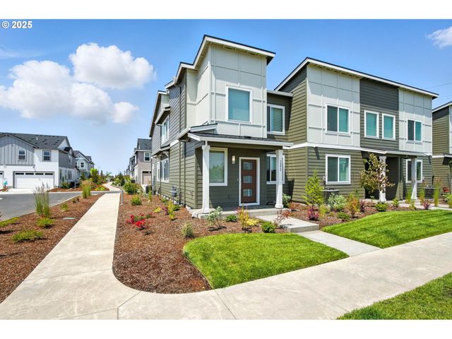 3292 Se EQUINOX Ln, Hillsboro, OR 97123
