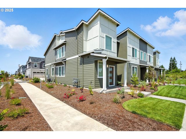 3292 Se EQUINOX Ln, Hillsboro, OR 97123