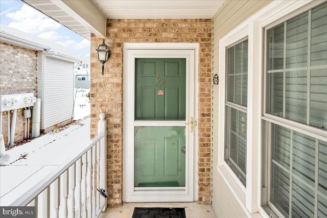 65 STANDIFORD CT, Wilmington, DE 19804