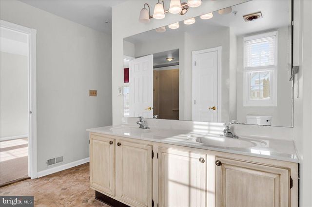 65 STANDIFORD CT, Wilmington, DE 19804