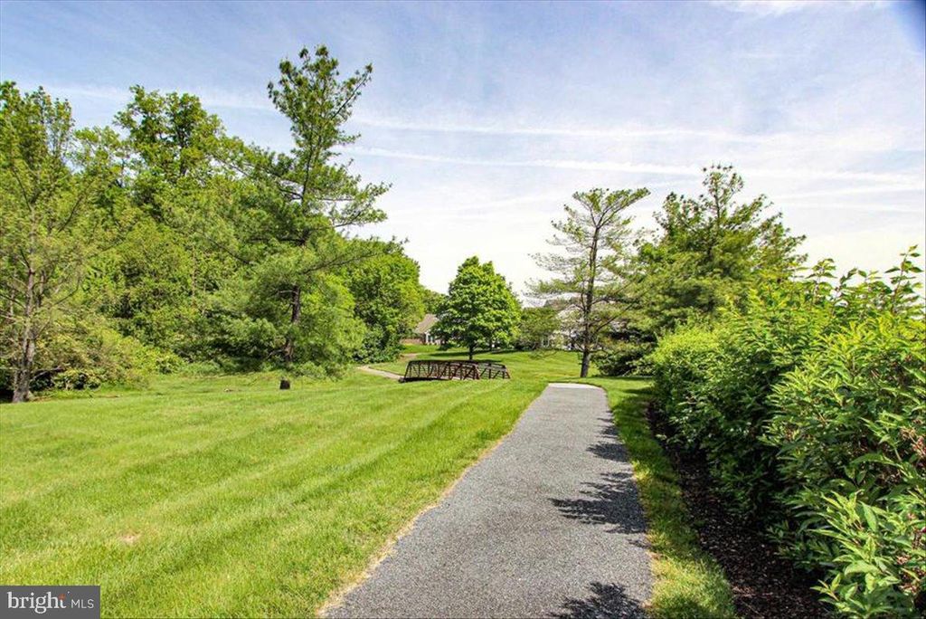 Image 34 of property listing at 65 STANDIFORD CT, Wilmington, DE 19804