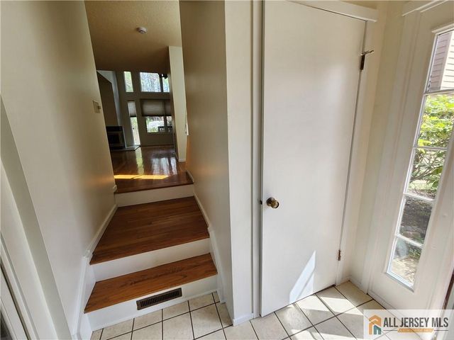254 Sayre Drive, Plainsboro, NJ 08540