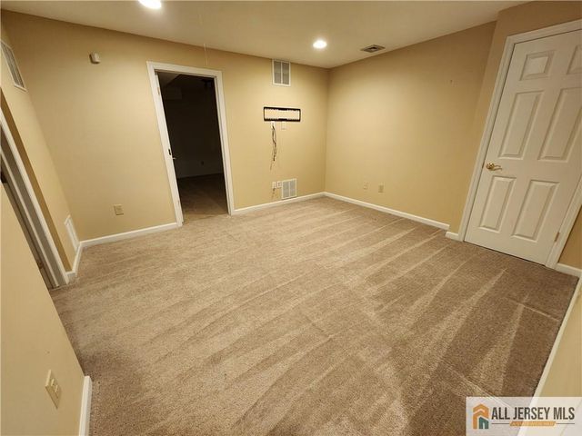 254 Sayre Drive, Plainsboro, NJ 08540