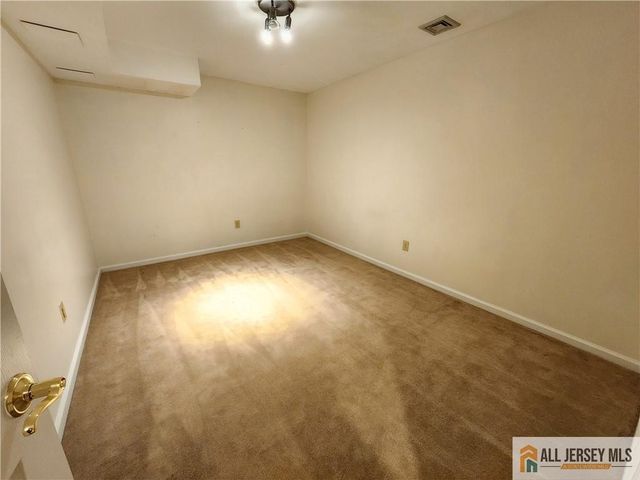 254 Sayre Drive, Plainsboro, NJ 08540