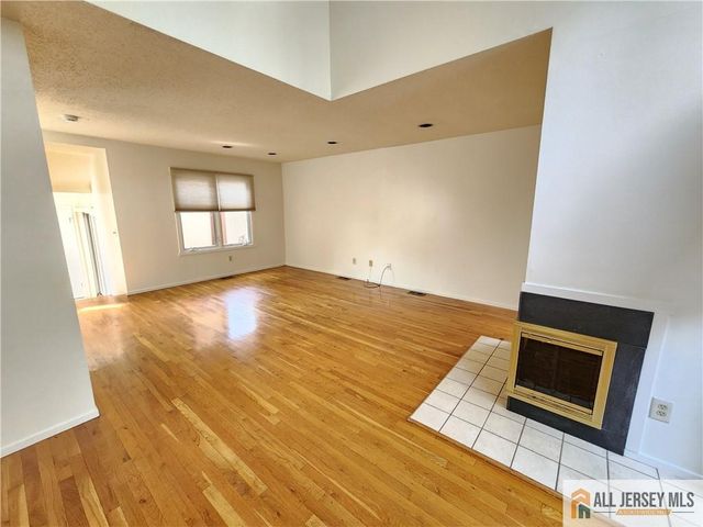 254 Sayre Drive, Plainsboro, NJ 08540