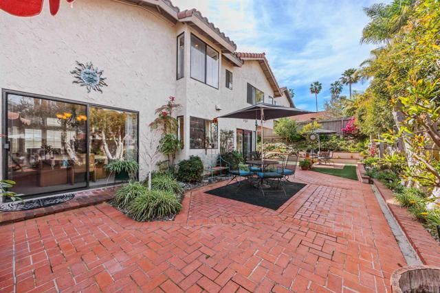 1990 Avenida La Posta, Encinitas, CA 92024
