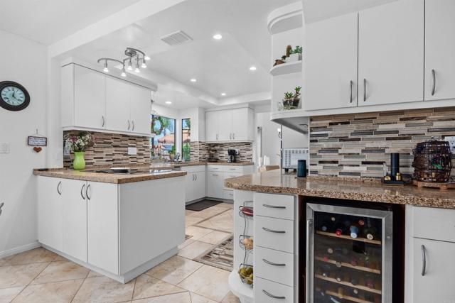 1990 Avenida La Posta, Encinitas, CA 92024