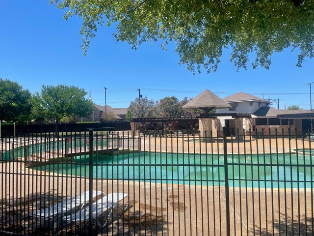 408 Willow Bend Drive, Murphy, TX 75094