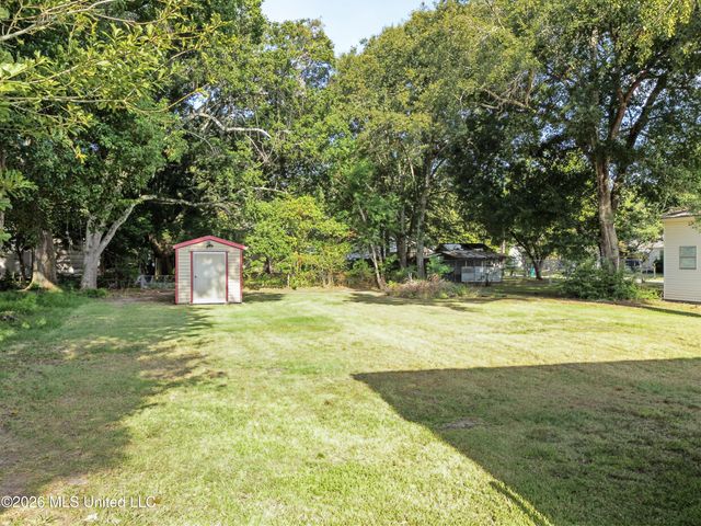1915 9th Street, Pascagoula, MS 39567
