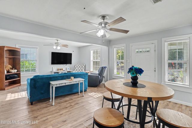 1915 9th Street, Pascagoula, MS 39567