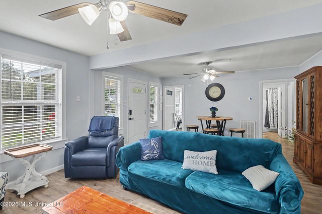 1915 9th Street, Pascagoula, MS 39567