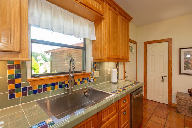 121 Xit Ranch Road, Trinidad, TX 75163