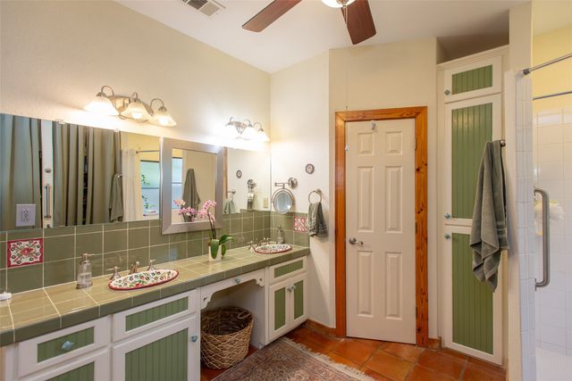 121 Xit Ranch Road, Trinidad, TX 75163