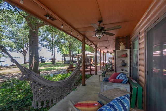 121 Xit Ranch Road, Trinidad, TX 75163