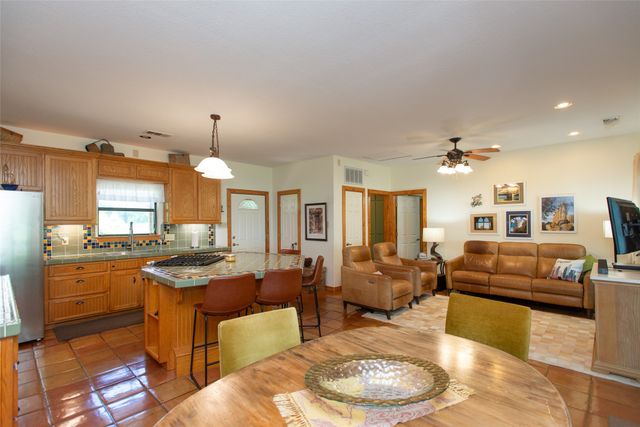 121 Xit Ranch Road, Trinidad, TX 75163