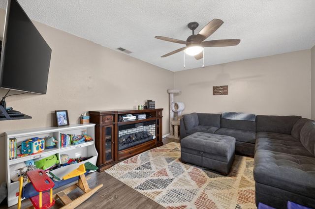 6816 Tareyton Way, Citrus Heights, CA 95621