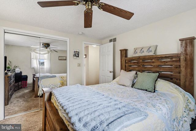 205 TEILA DR, Dallastown, PA 17313