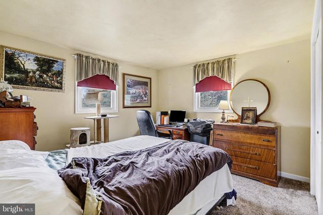 205 TEILA DR, Dallastown, PA 17313