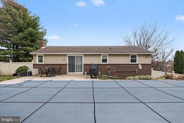 205 TEILA DR, Dallastown, PA 17313