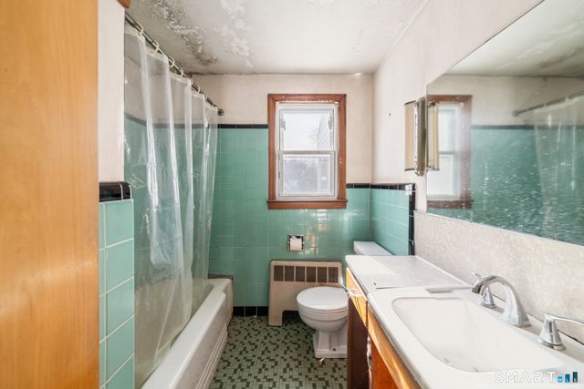 24 Pentlow Avenue, New Britain, CT 06053