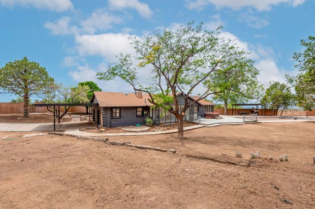 12519 ELENA Drive NE, Albuquerque, NM 87122