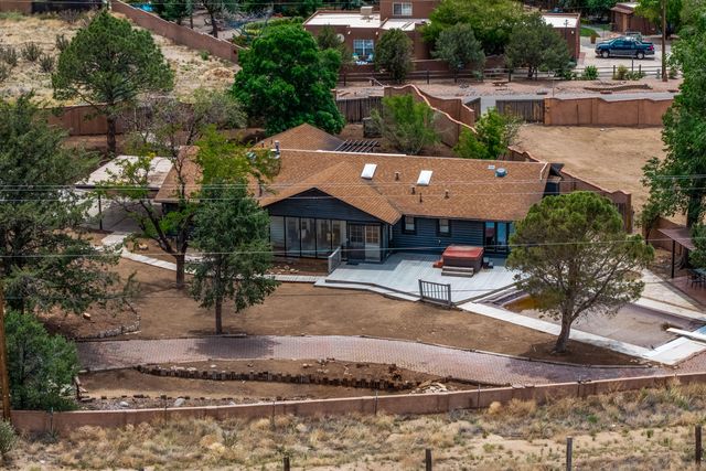 12519 ELENA Drive NE, Albuquerque, NM 87122